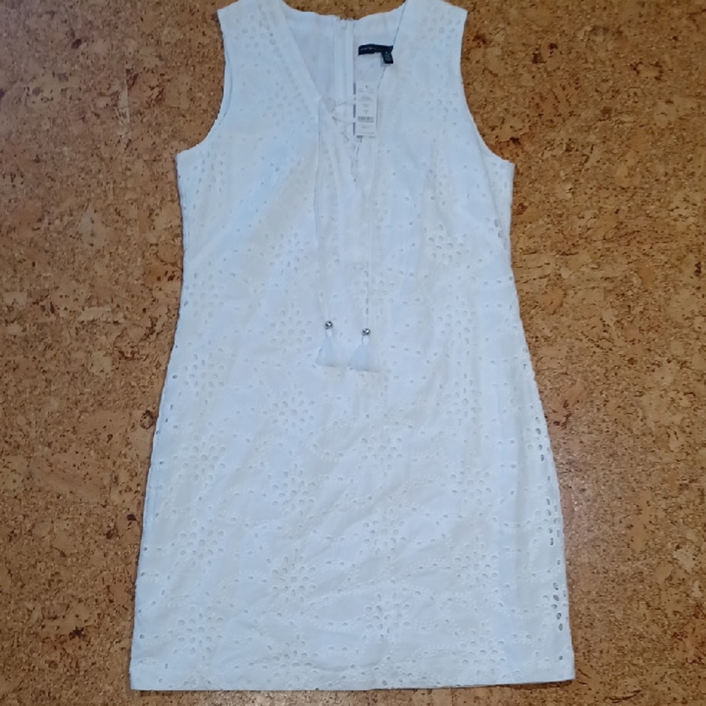 White House Black Market White Eyelet Lace Up Shift Dress Size 8 NWT